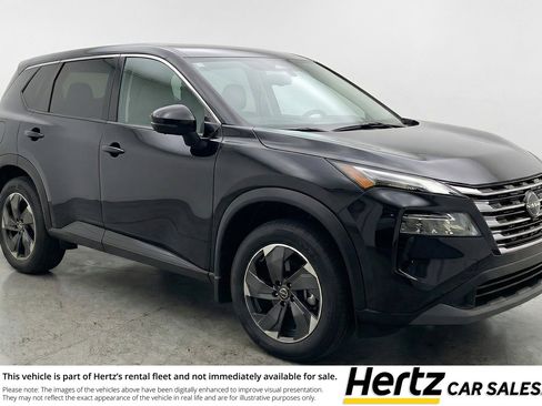 Used 2025 Nissan Rogue SV image 1