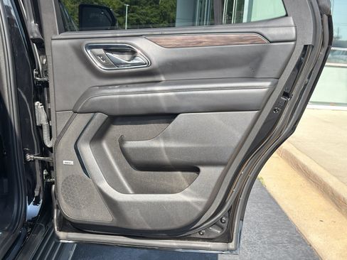Used 2023 Chevrolet Tahoe LT w/ Luxury Package RWD image 34