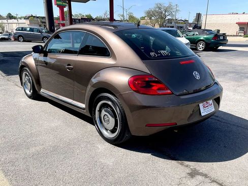 Used 2012 Volkswagen Beetle 2.5 FWD image 4