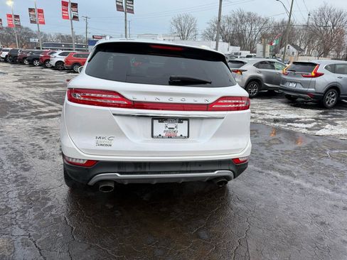 Used 2019 Lincoln MKC Reserve image 6