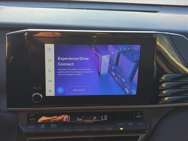 Certified 2025 Toyota Camry SE FWD image 21