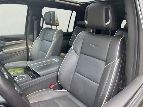 Used 2022 Cadillac Escalade ESV Sport w/ Touring Package image 13