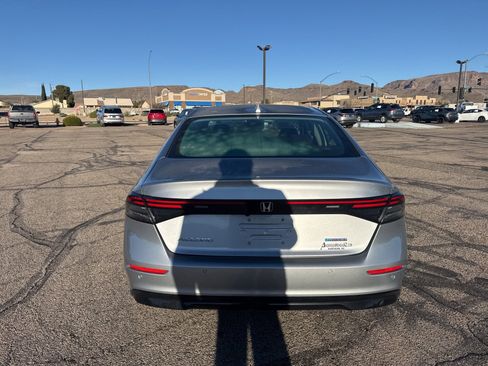 Used 2023 Honda Accord EX-L image 4