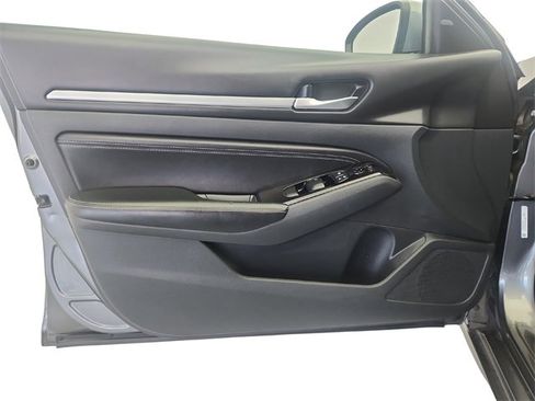 Used 2023 Nissan Altima 2.5 SL image 20