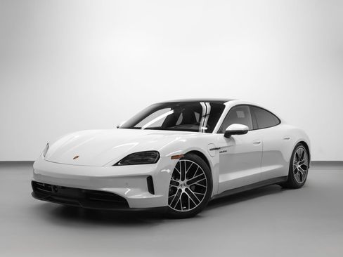 Certified 2025 Porsche Taycan AWD/4WD image 6
