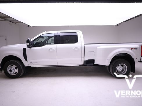 New 2026 Ford F350 Platinum image 2