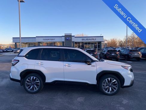 Certified 2025 Subaru Forester Touring w/ Touring Package image 1