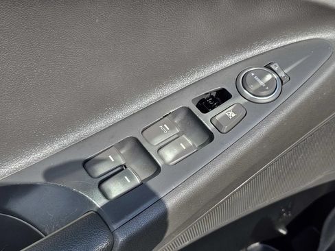 Used 2013 Hyundai Sonata GLS FWD image 18