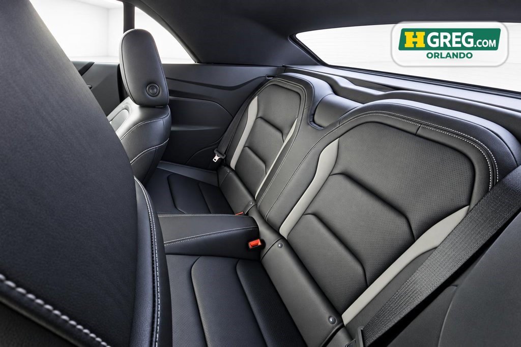 Used 2022 Chevrolet Camaro LT RWD image 15