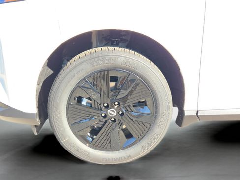 New 2026 Nissan Murano SV image 10