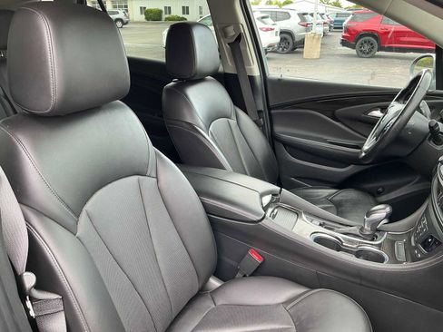 Used 2020 Buick Envision Essence w/ Experience Buick Package FWD image 27