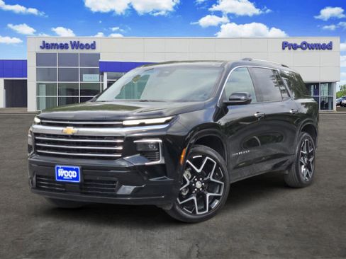 Certified 2025 Chevrolet Traverse High Country AWD/4WD image 1