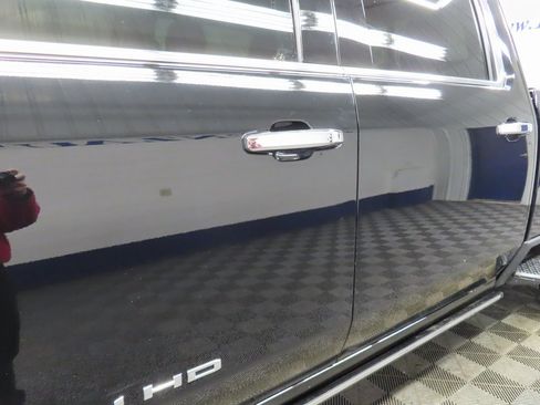 Used 2024 GMC Sierra 2500 Denali w/ Technology Package image 40