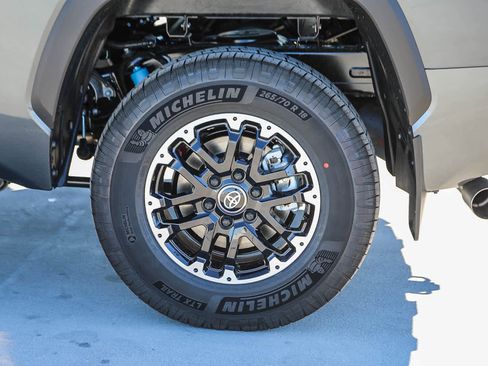 New 2026 Toyota Tundra SR5 image 11