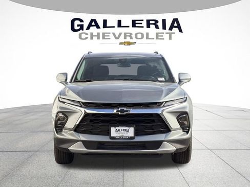 New 2026 Chevrolet Blazer LT w/ Convenience Package FWD image 3