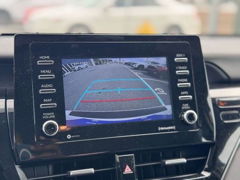 Used 2021 Toyota Camry SE image 18