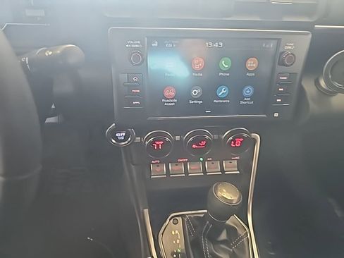 Used 2023 Toyota GR86 Premium image 9