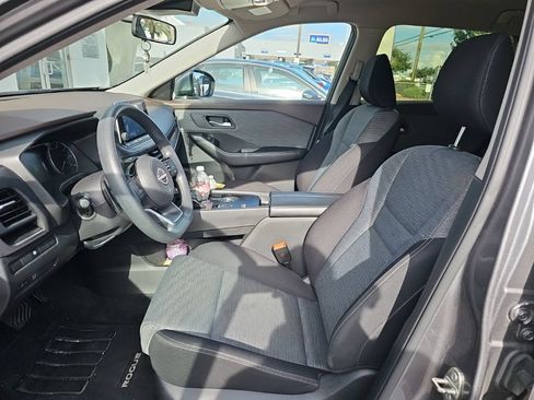 Used 2023 Nissan Rogue SV FWD image 9