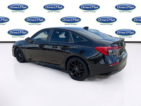Used 2023 Honda Civic Sport image 5