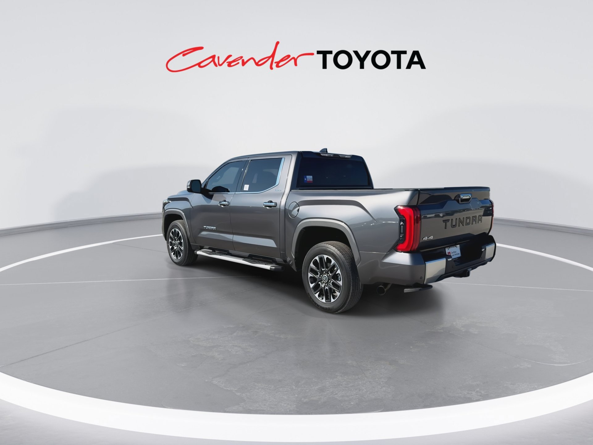 Used 2023 Toyota Tundra Limited w/ Power Package AWD/4WD image 6