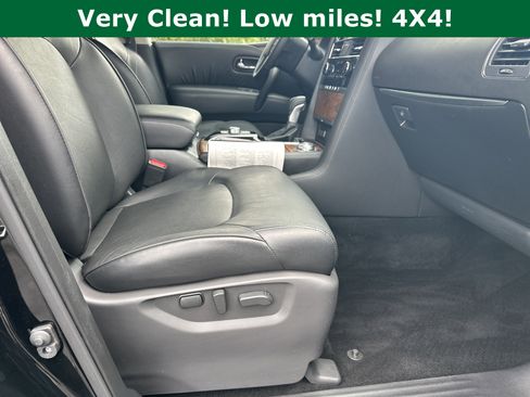 Used 2024 Nissan Armada SL w/ Captain's Chairs Package image 15