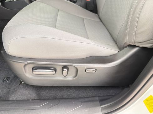 Used 2023 Toyota Tacoma SR5 w/ Technology Package image 14