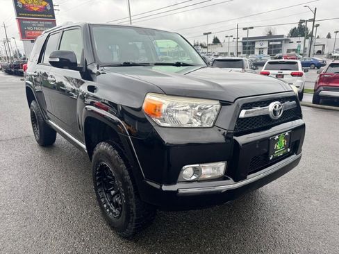 Used 2012 Toyota 4Runner SR5 image 7