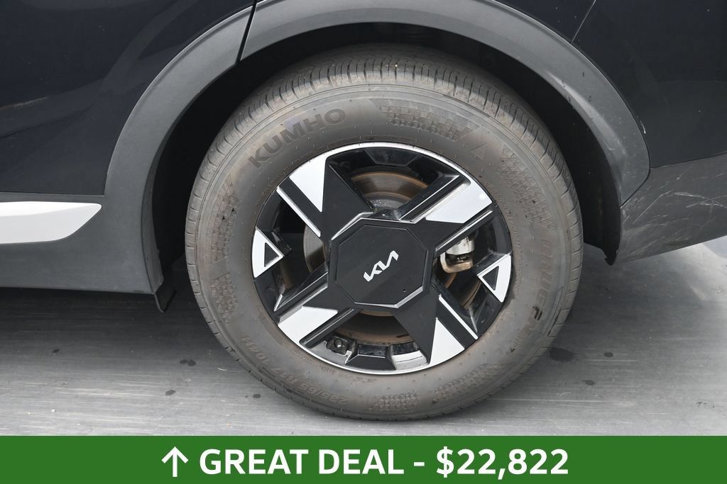 Used 2026 Kia Sportage LX FWD image 15