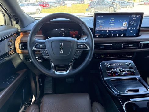 Certified 2023 Lincoln Nautilus Reserve w/ Equipment Group 201A image 17