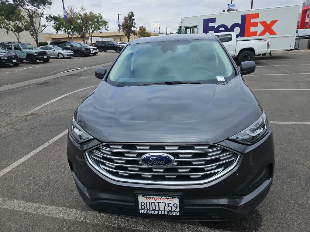 Used 2020 Ford Edge SE FWD image 2