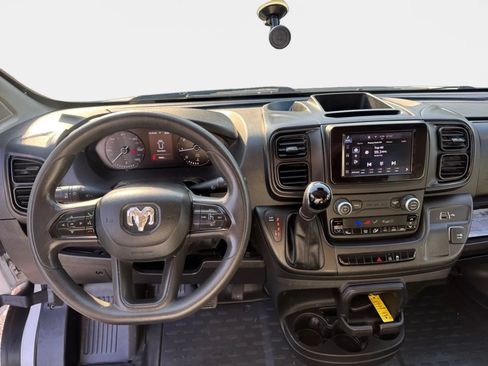 Used 2023 RAM ProMaster 2500 FWD image 11