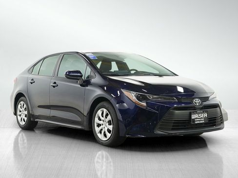 Used 2024 Toyota Corolla LE image 7
