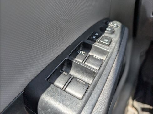 Used 2010 Honda Accord LX image 13