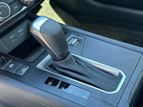 New 2026 Nissan Kicks S w/ Charging Package FWD image 31