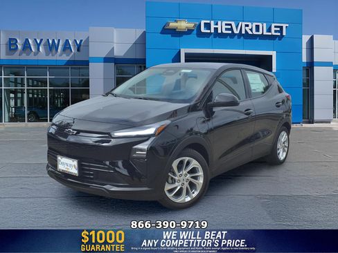 New 2027 Chevrolet Bolt LT w/ Comfort Package FWD image 1