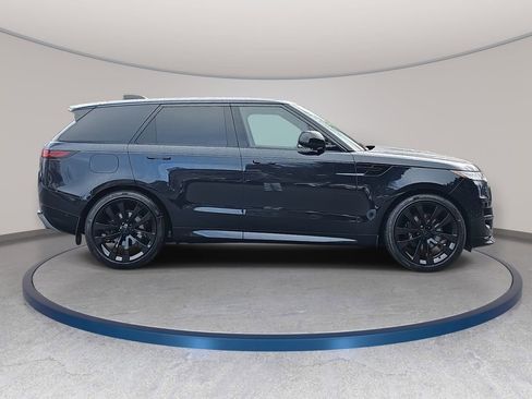 New 2026 Land Rover Range Rover Sport Dynamic SE AWD/4WD image 4