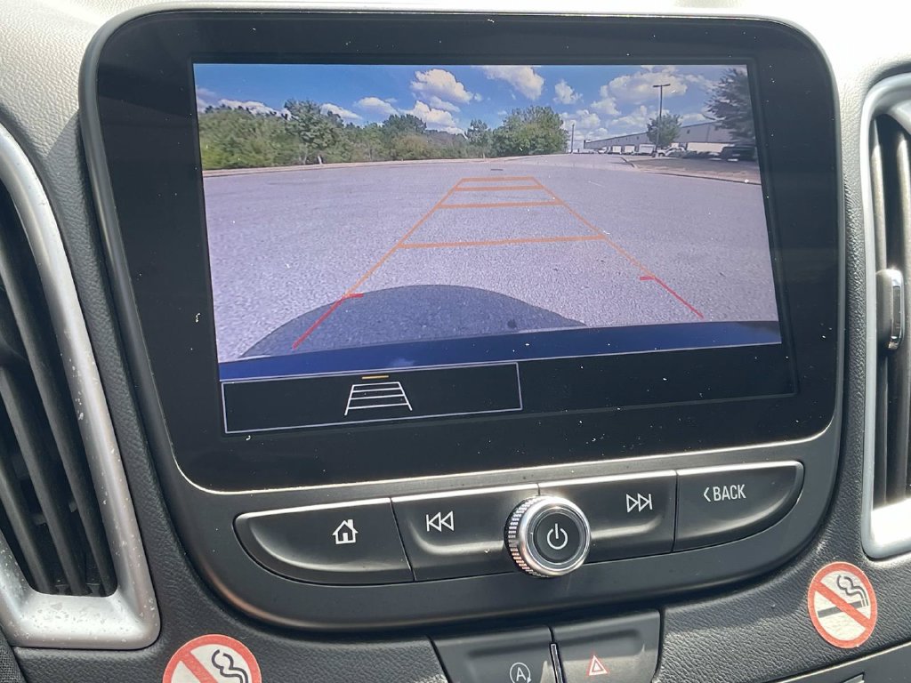 Used 2025 Chevrolet Malibu LT FWD image 30