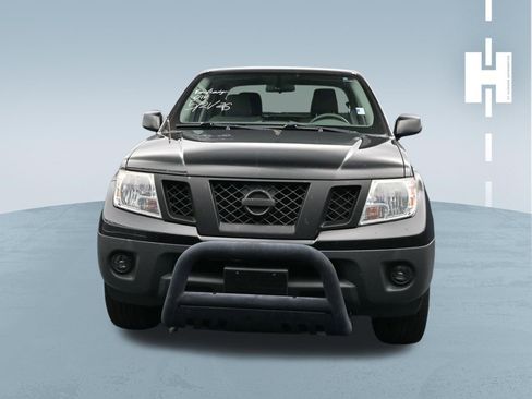 Used 2019 Nissan Frontier S AWD/4WD image 2