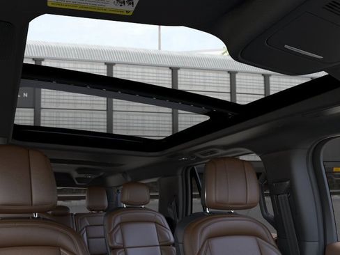 New 2026 Lincoln Navigator L Reserve AWD/4WD image 22