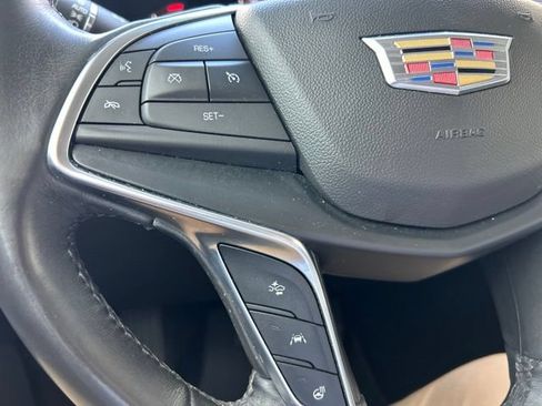 Used 2018 Cadillac XT5 Luxury w/ Driver Awareness Package FWD image 16