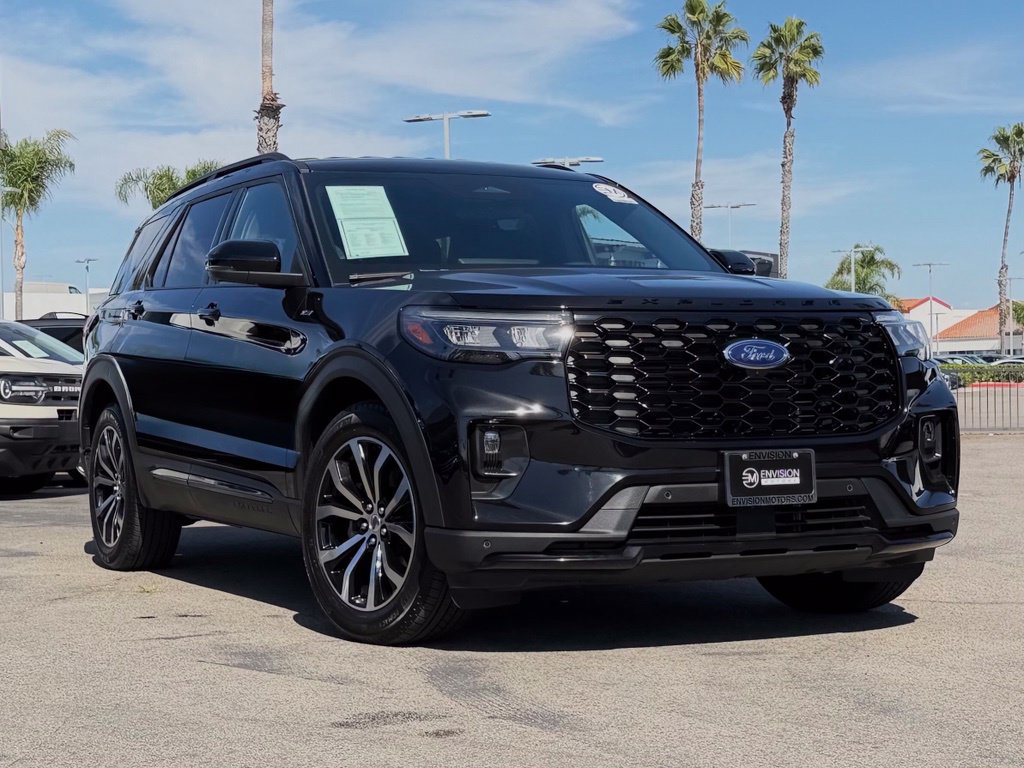 Used 2026 Ford Explorer ST-Line RWD image 2