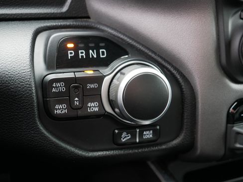 Used 2021 RAM 1500 Big Horn image 24