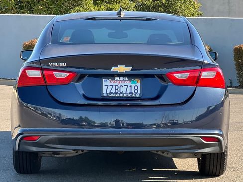 Used 2017 Chevrolet Malibu LS FWD image 8