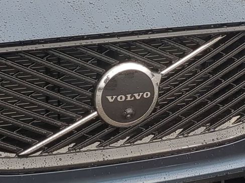 New 2026 Volvo XC60 B5 Plus w/ Protection Package Premier image 11