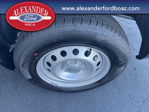 New 2025 Ford Maverick XL image 8