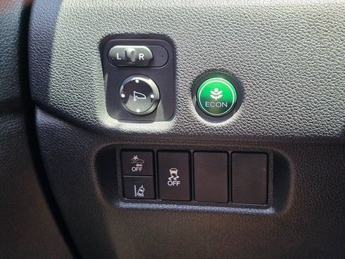 Used 2022 Honda Pilot Sport image 43