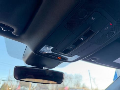 Used 2020 Audi Q3 2.0T Premium image 18