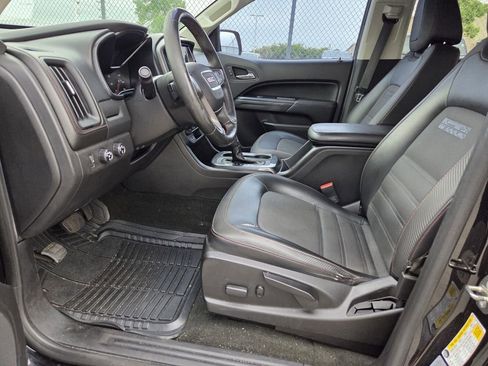 Used 2016 GMC Canyon SLE w/ All Terrain Package AWD/4WD image 4