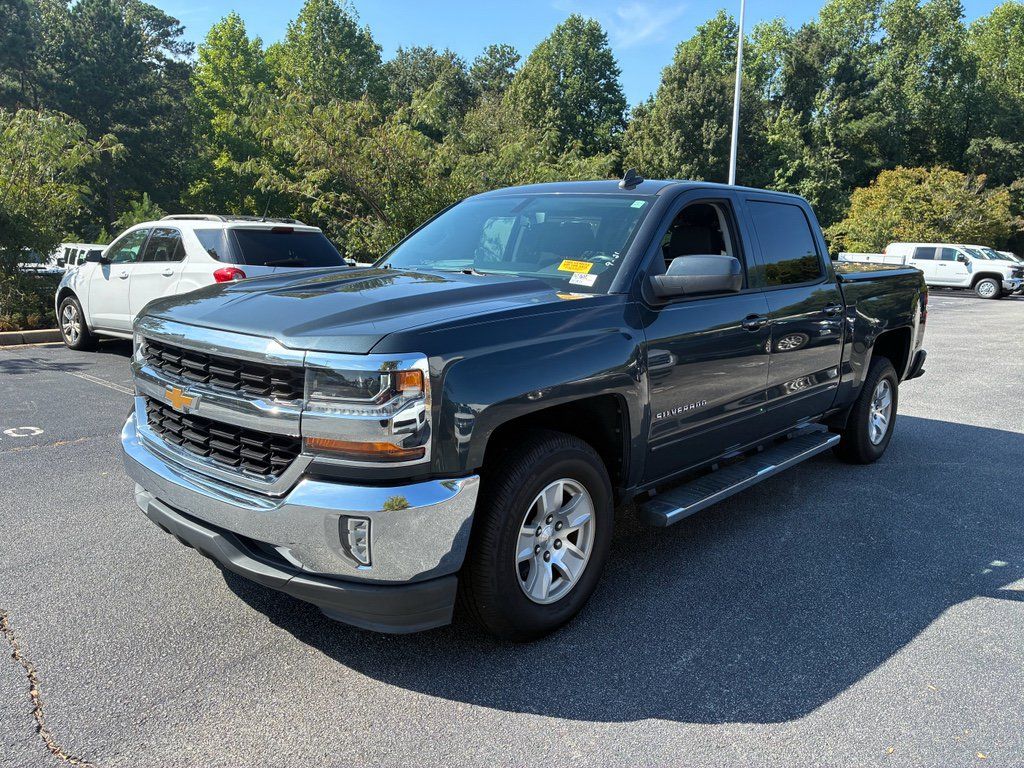 Used 2017 Chevrolet Silverado 1500 LT w/ All Star Edition RWD image 2