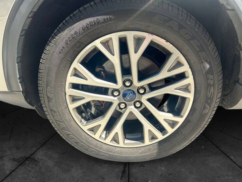 Used 2022 Ford Escape SEL AWD/4WD image 14